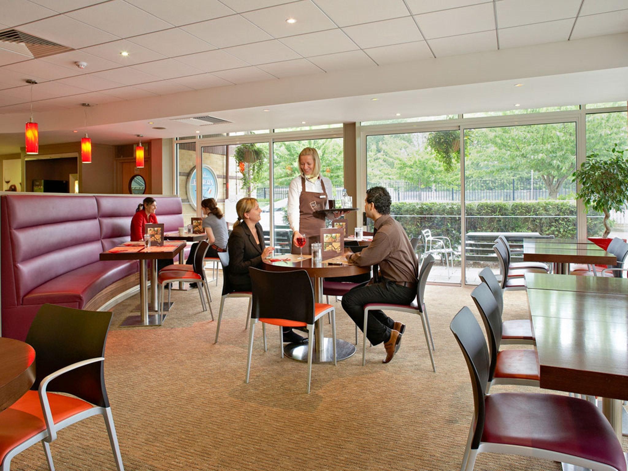 Ibis London Barking Hotel Barking  Exterior photo